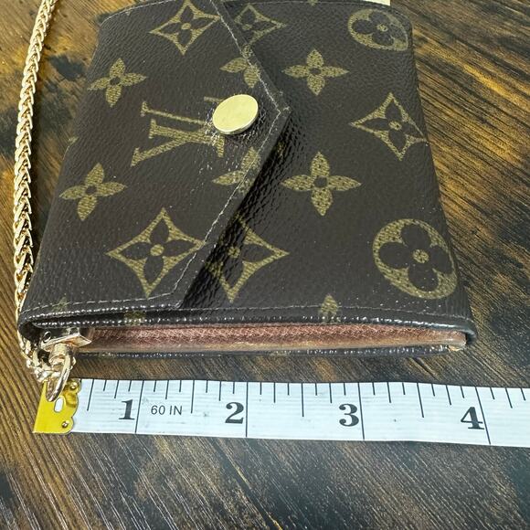 Louis Vuitton Vintage Monogram Compact Wallet - Picture 14 of 16